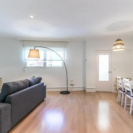 Amplio Y Cómodo En Basurto * Bilbau