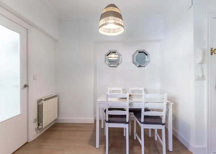 Apartamento Amplio Y Cómodo En Basurto *